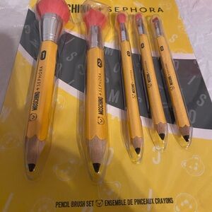 New Moschino + Sephora Pencil Brush Set